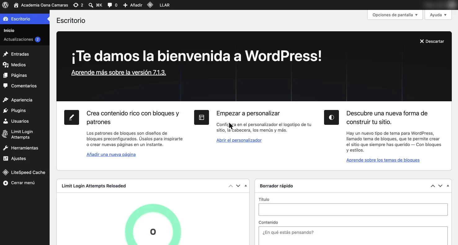 Escritorio de WordPress con el panel de bienvenida y el menú lateral izquierdo